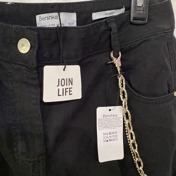 Beautiful black Jeans✨Brand Bershka✨ - Picture 2 of 8